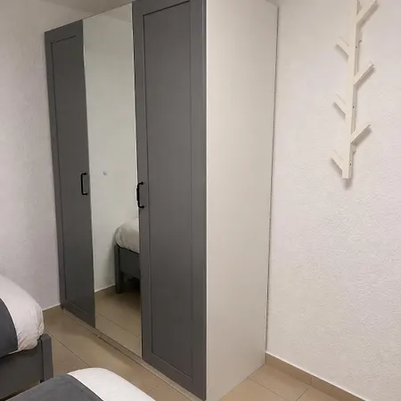 Neu! Fly & Frankfurt Airport Apartmán